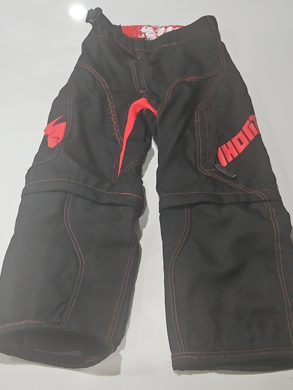 Thor Kids Black and Red Sz 24 Motocross-Style Riding Pants Unisex